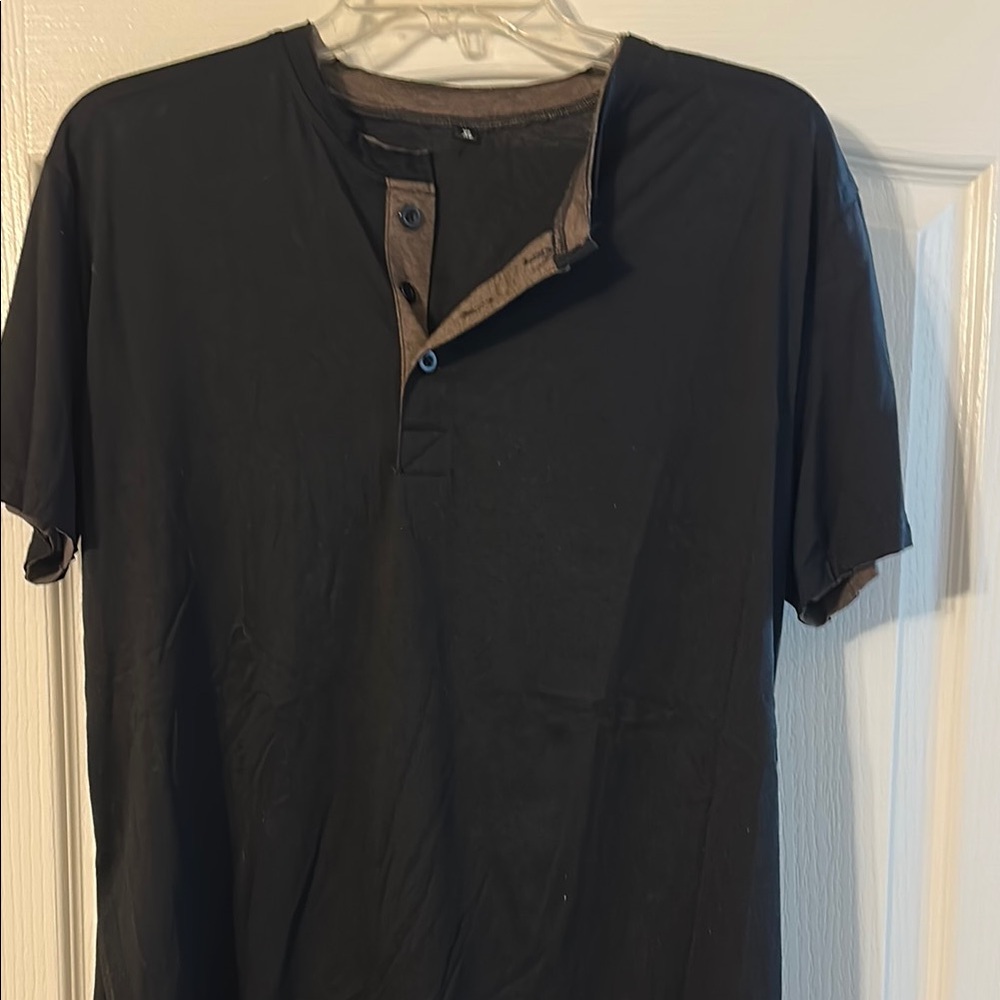 Amazon Essentials Black Short Sleeve Tee